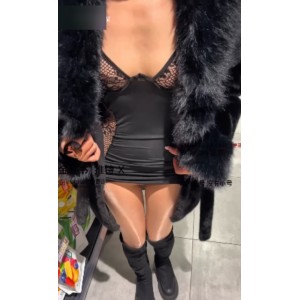 推特金秘书温泉私拍6部1.8G自动鸟玩到腿软