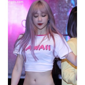 饭拍AI去衣女团热舞2V322M丝滑绝了