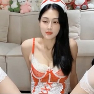 StripchatAngela000高挑表演合集8V3.37G诱人至极