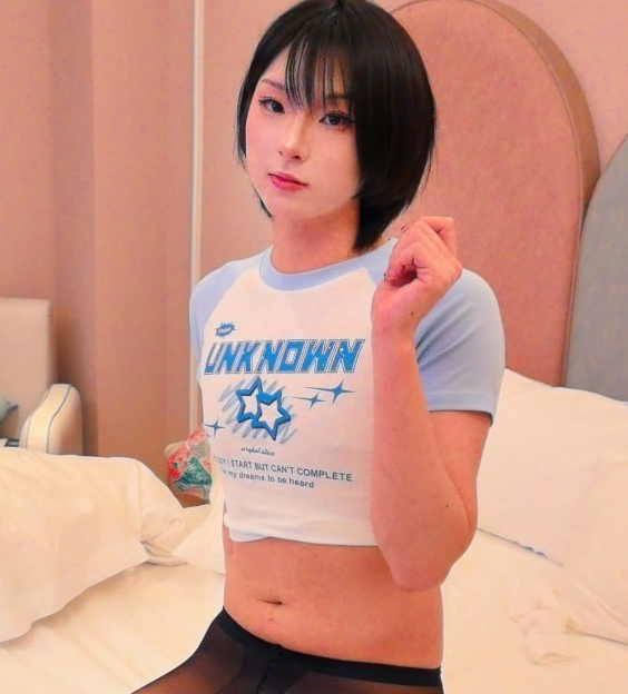 网盘福利神奇男孩TS评测劲爆视频5部1.05G