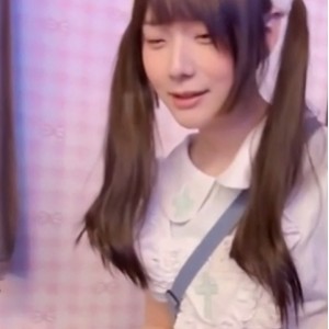 洪筱钧女仆伪娘长片1V917MB绝美体验