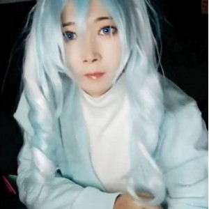 微博水银灯雪女cos顶流95M1V劲爆
