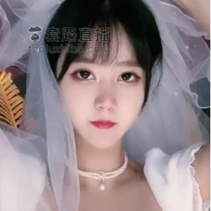 维妮自拍三部3.1G绝品