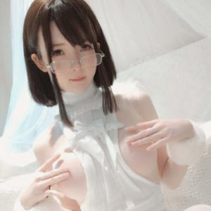 推特一小央泽COS合集62部4.7G超御姐范儿